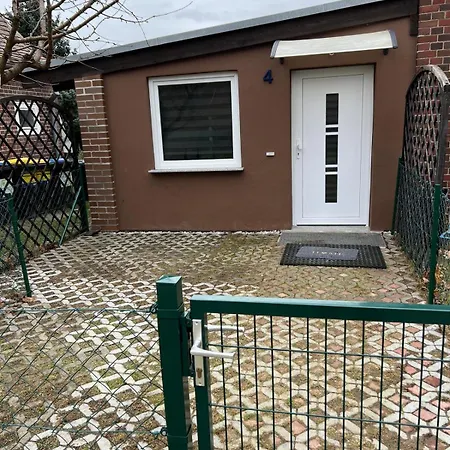 Grosse Ferienwohnung Bis Zu 4 Personen Voll Ausgestattet Apartment