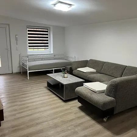 Grosse Ferienwohnung Bis Zu 4 Personen Voll Ausgestattet Apartment Kolkwitz (Spree-Neisse)